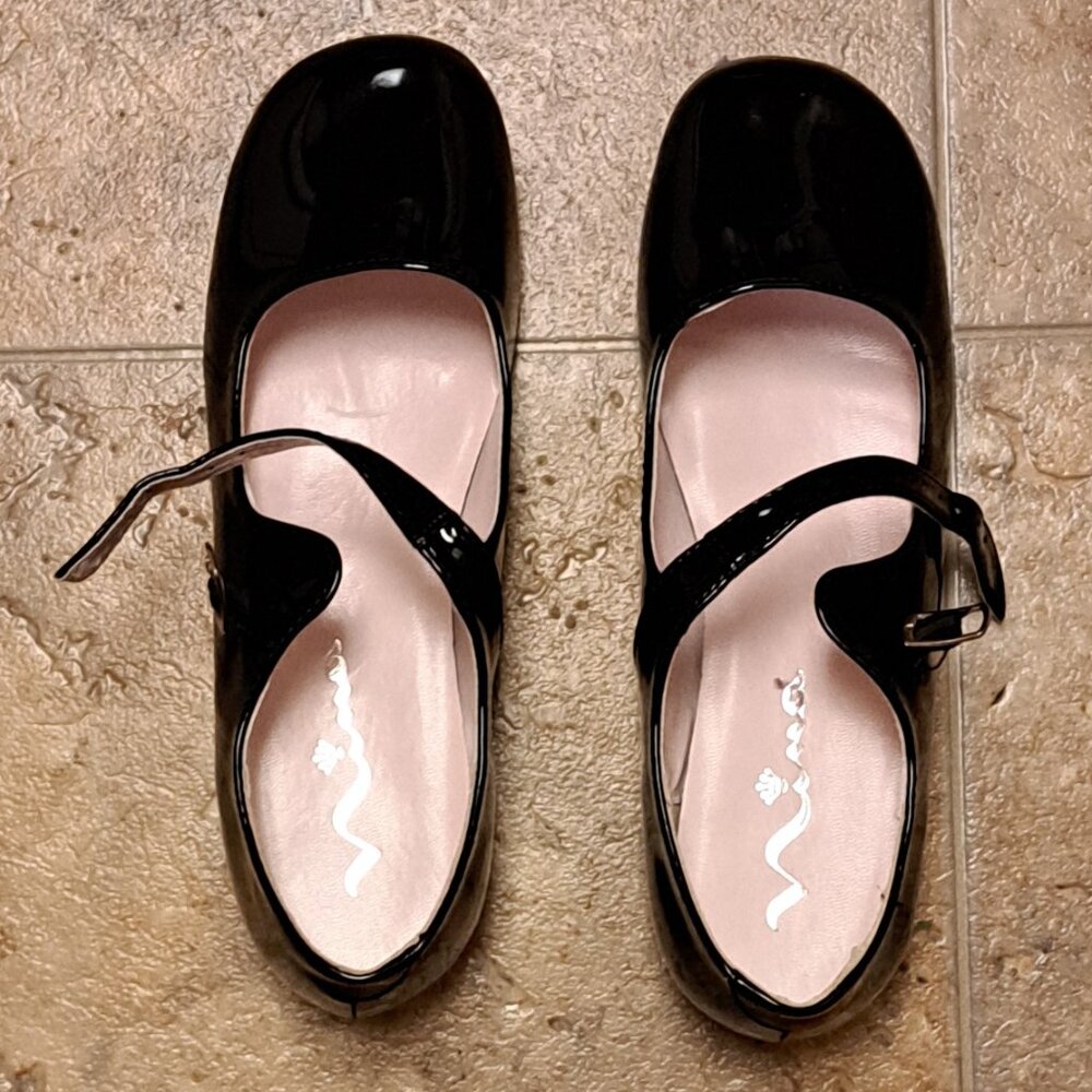 NWT Nina Girl's Dress Shoes